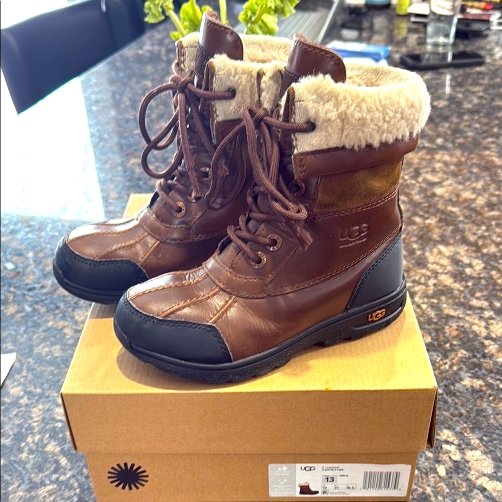 UGG Kid Butte II CWR Chestnut Leather Wool Snow Winter Boots